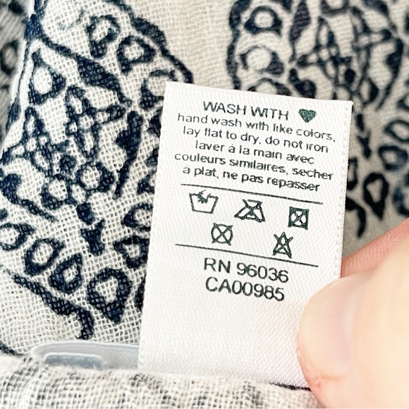 Eberjey Women's White Damask Print Kaftan Tunic Cover Up Size S/M - Picture 9 of 9